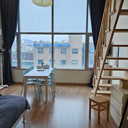 Hongdae Residence-5 1Min From Hongik Uni Station Exit #1 Σεούλ Εξωτερικό φωτογραφία