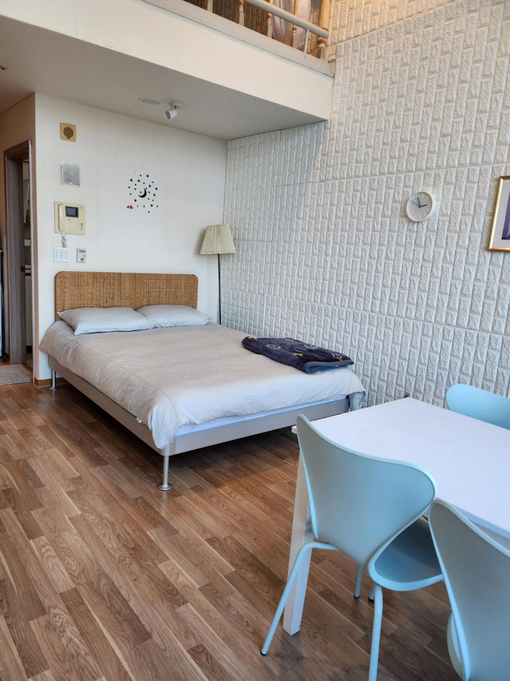 Hongdae Residence-5 1Min From Hongik Uni Station Exit #1 Σεούλ Εξωτερικό φωτογραφία